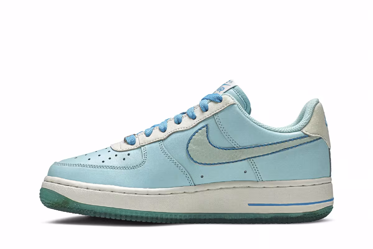 Nike Air Force 1 GS Glacier Ice, view 4