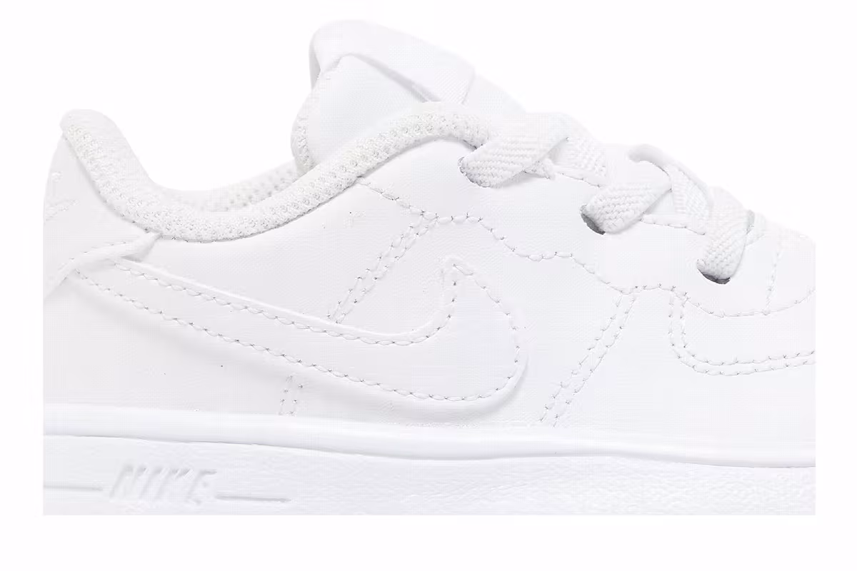 Nike Air Force 1 Triple White, view 3