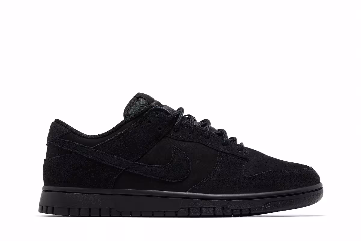 Nike Dunk Low SE Triple Black, view 2