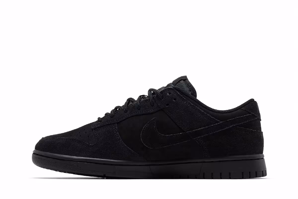 Nike Dunk Low SE Triple Black, view 4