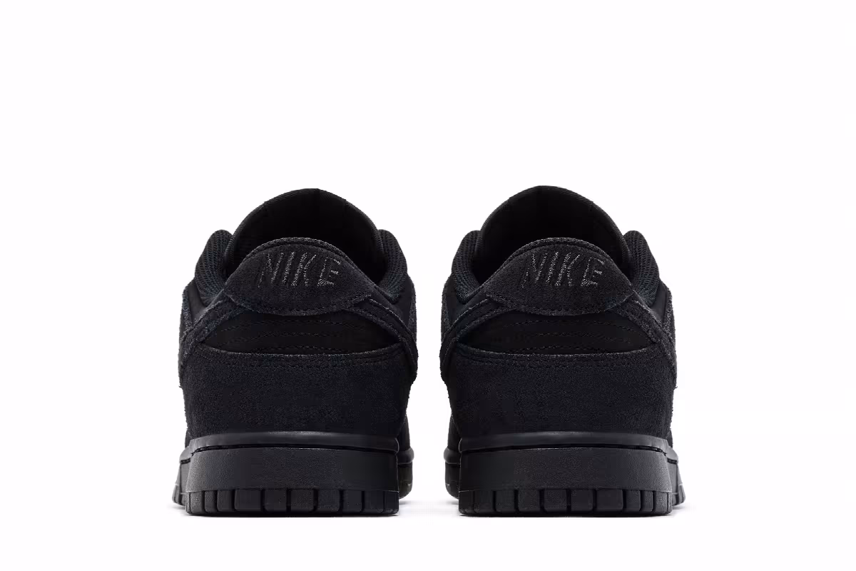 Nike Dunk Low SE Triple Black, view 7