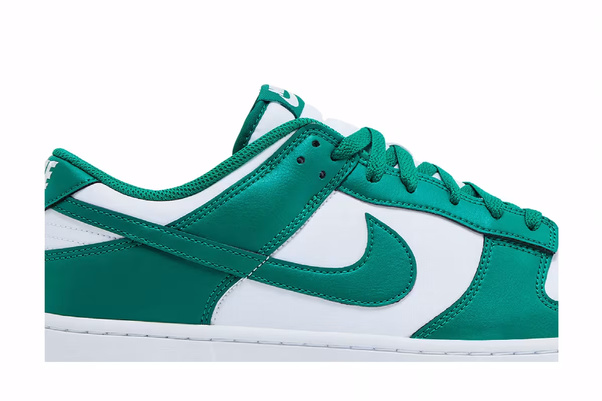 Nike Men's Dunk Low Malachite 2025, view 3