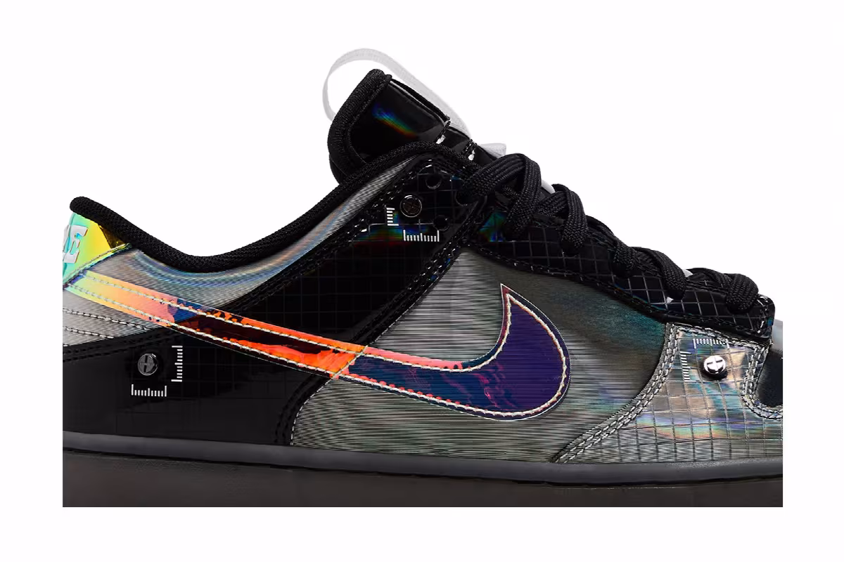 Nike Dunk Low Be True to Your DNA - Grey, view 3