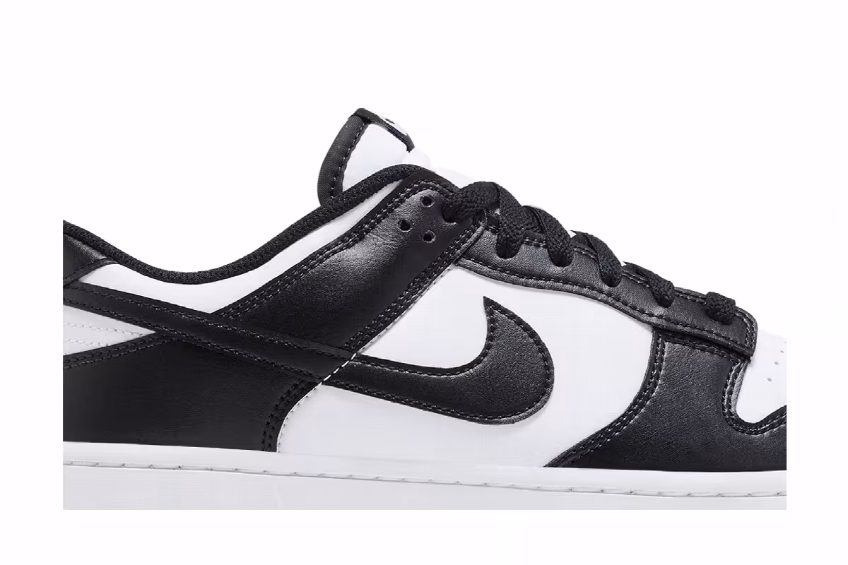 Nike Dunk Low Black White 2025, view 3