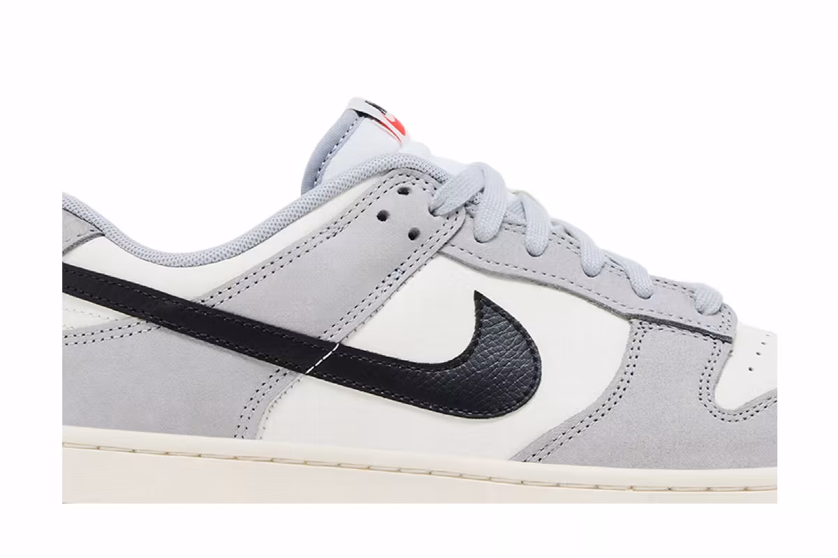 Nike Dunk Low Smoke Grey, view 3