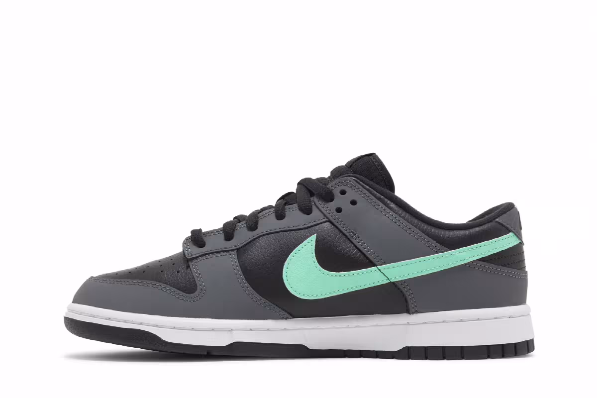 Nike Dunk Low Black Green Glow, view 4