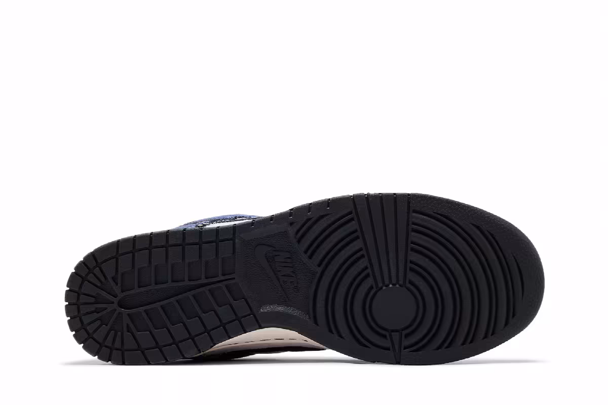 Nike Dunk Low SE Off Noir Sanded Purple White, view 5