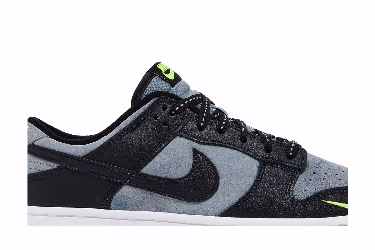 Nike Dunk Low Black Grey Green Strike, view 3