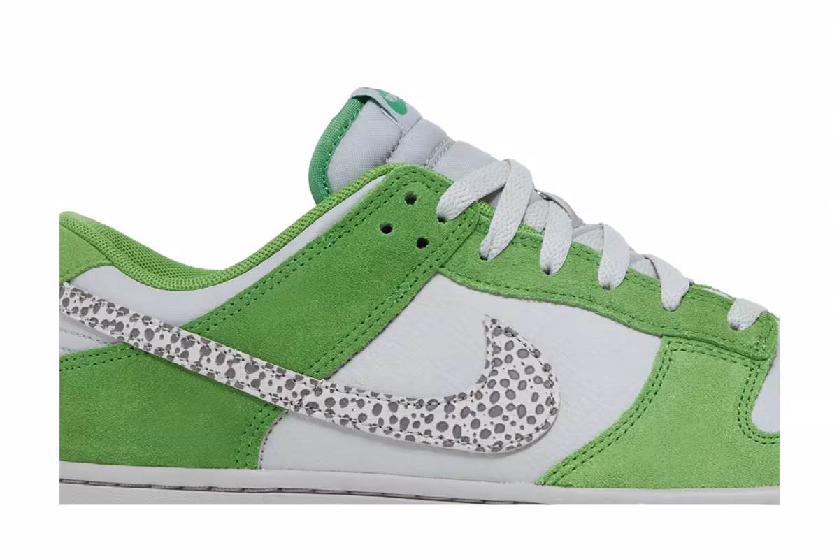 Nike Dunk Low Safari Swoosh - Chlorophyll, view 3