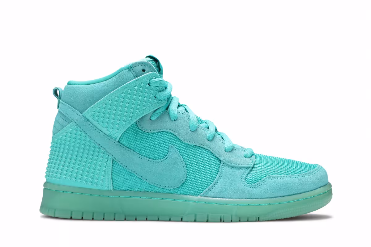 Nike Dunk CMFT Premium Light Retro, view 2