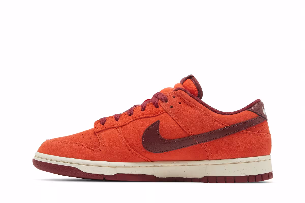 Nike Dunk Low Orange Suede, view 4