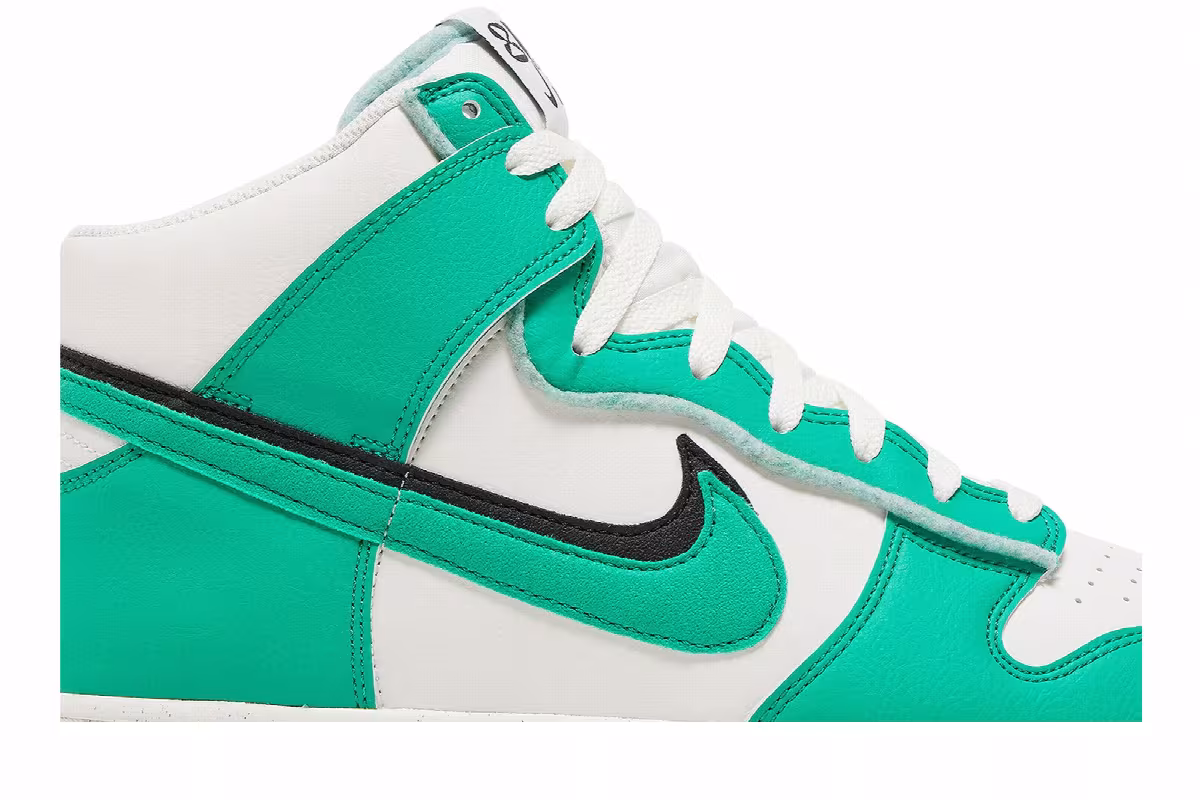 Nike Dunk High SE Stadium Green, view 3