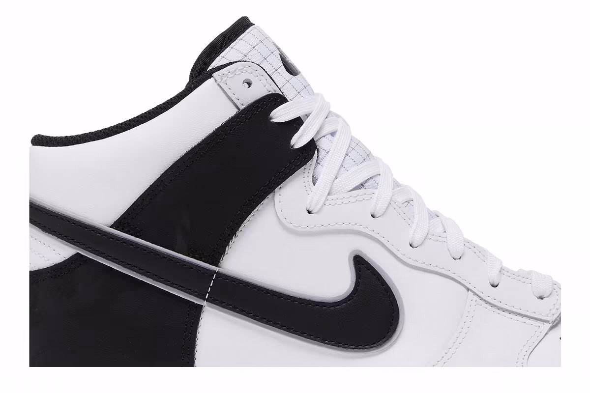 Nike Dunk High SE White Black, view 3