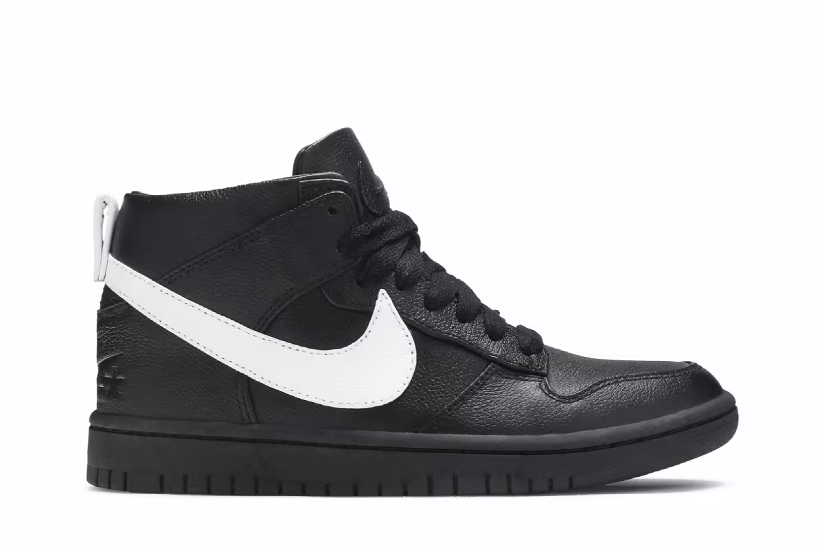 Riccardo Tisci x NikeLab Dunk Lux Chukka Black, view 2