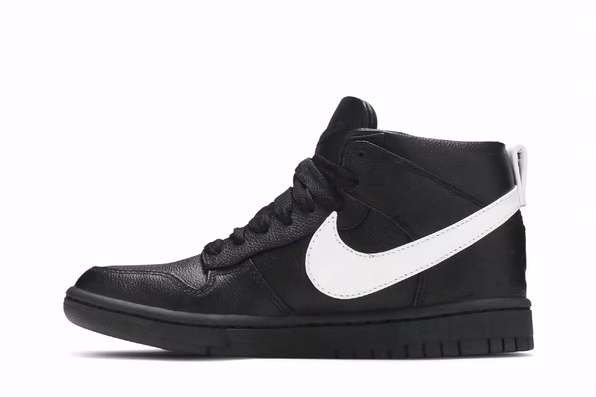 Riccardo Tisci x NikeLab Dunk Lux Chukka Black, view 4