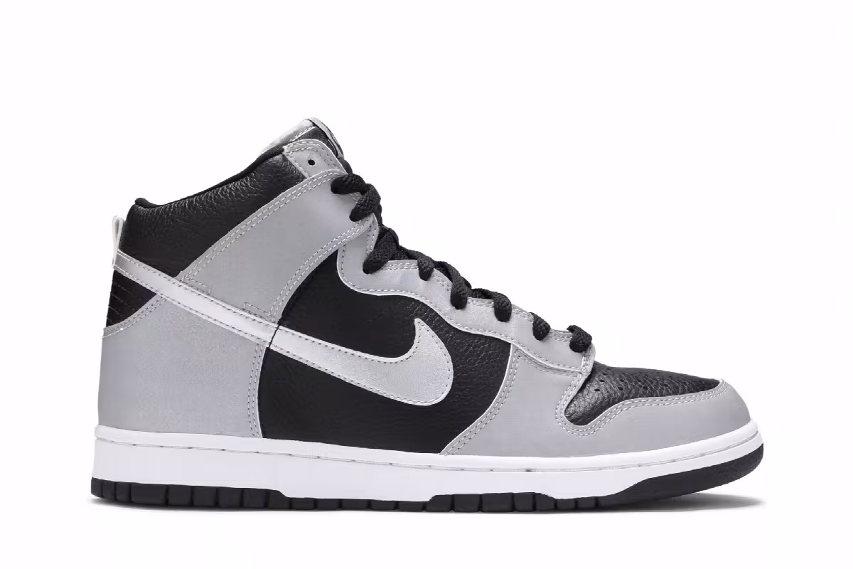 Nike Dunk High, view 2