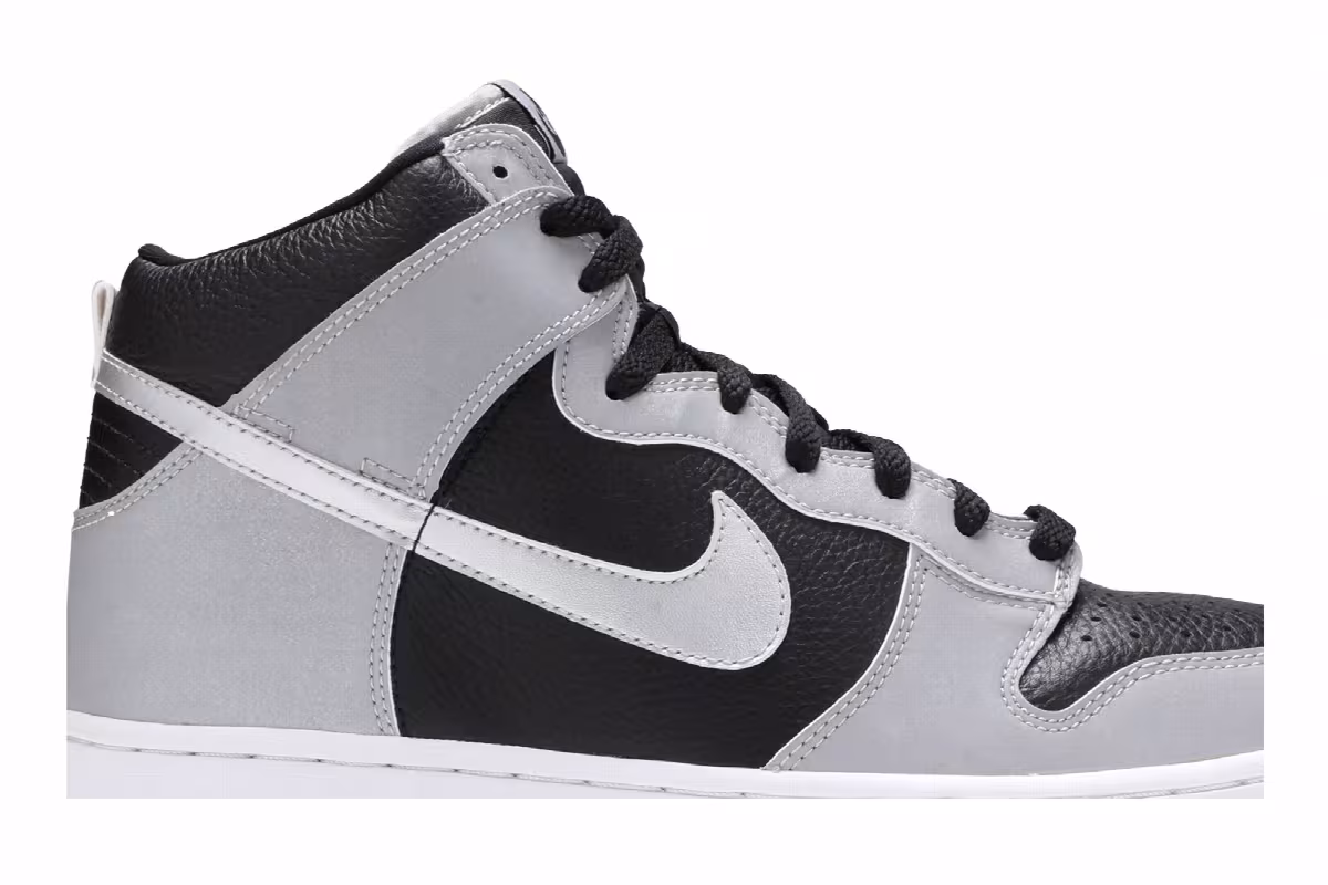 Nike Dunk High, view 3