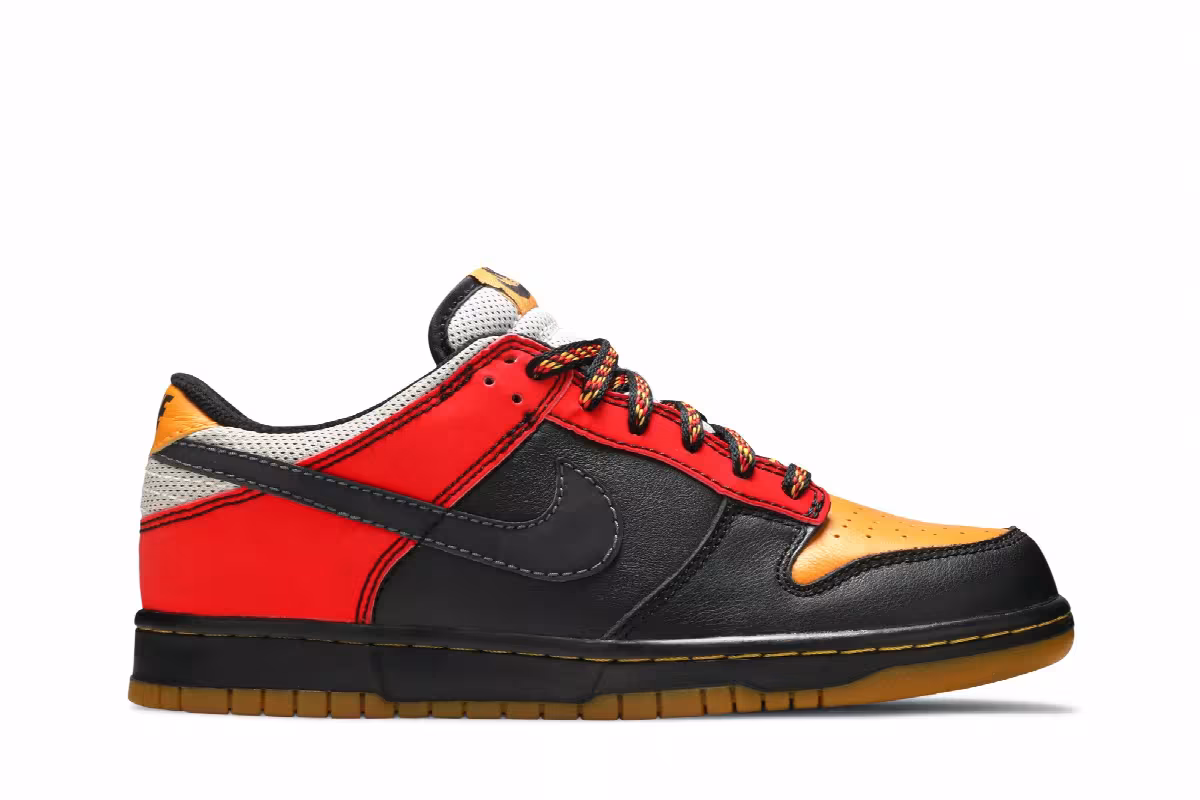 Nike Dunk Low Premium Sertig Pack, view 2
