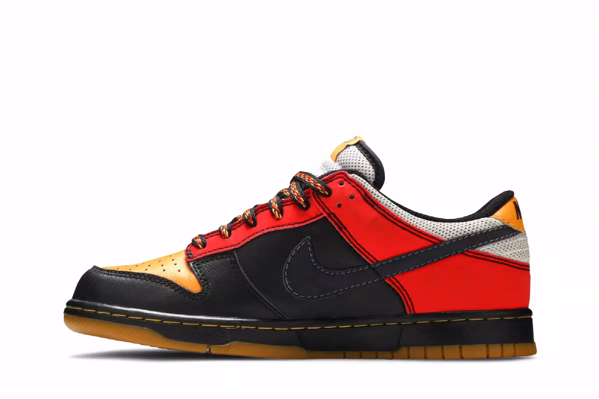 Nike Dunk Low Premium Sertig Pack, view 4