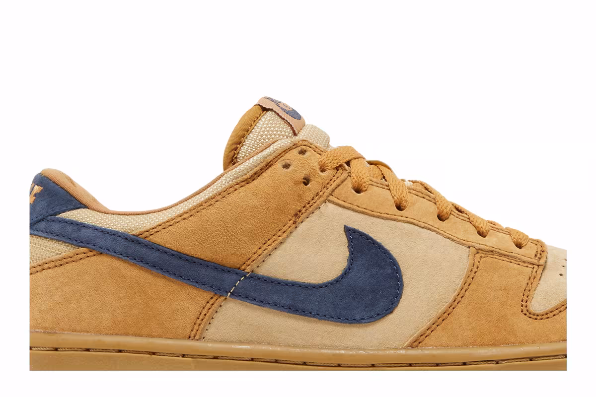 Nike Dunk Low Pro, view 3