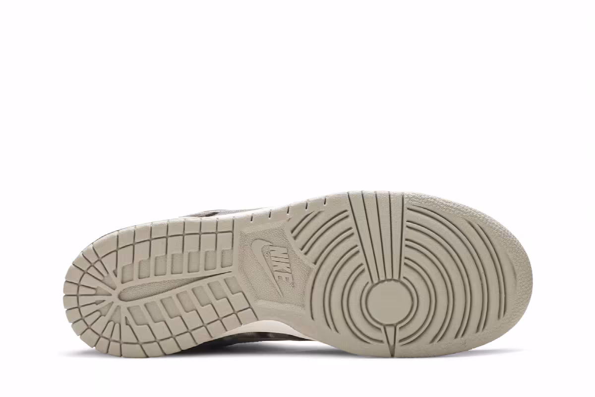 Nike Dunk Low Premium, view 5