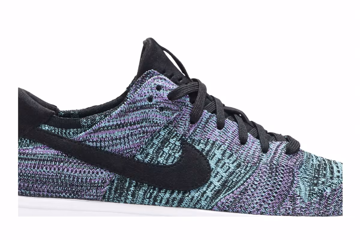 Nike Dunk Flyknit Chlorine Blue, view 3