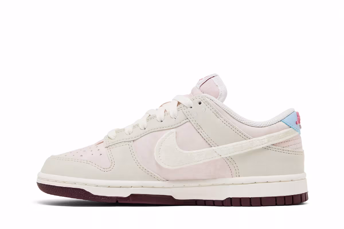 Nike Women's Dunk Low Valentine's Day 2026, view 4