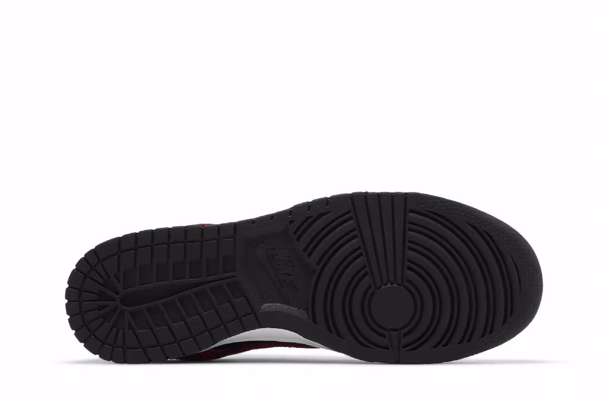Nike Women's Dunk Low Fierce Pink Black, view 5