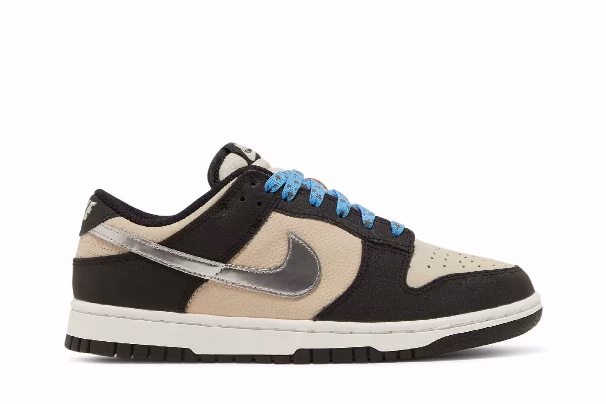 Nike Women's Dunk Low Starry Laces, view 2