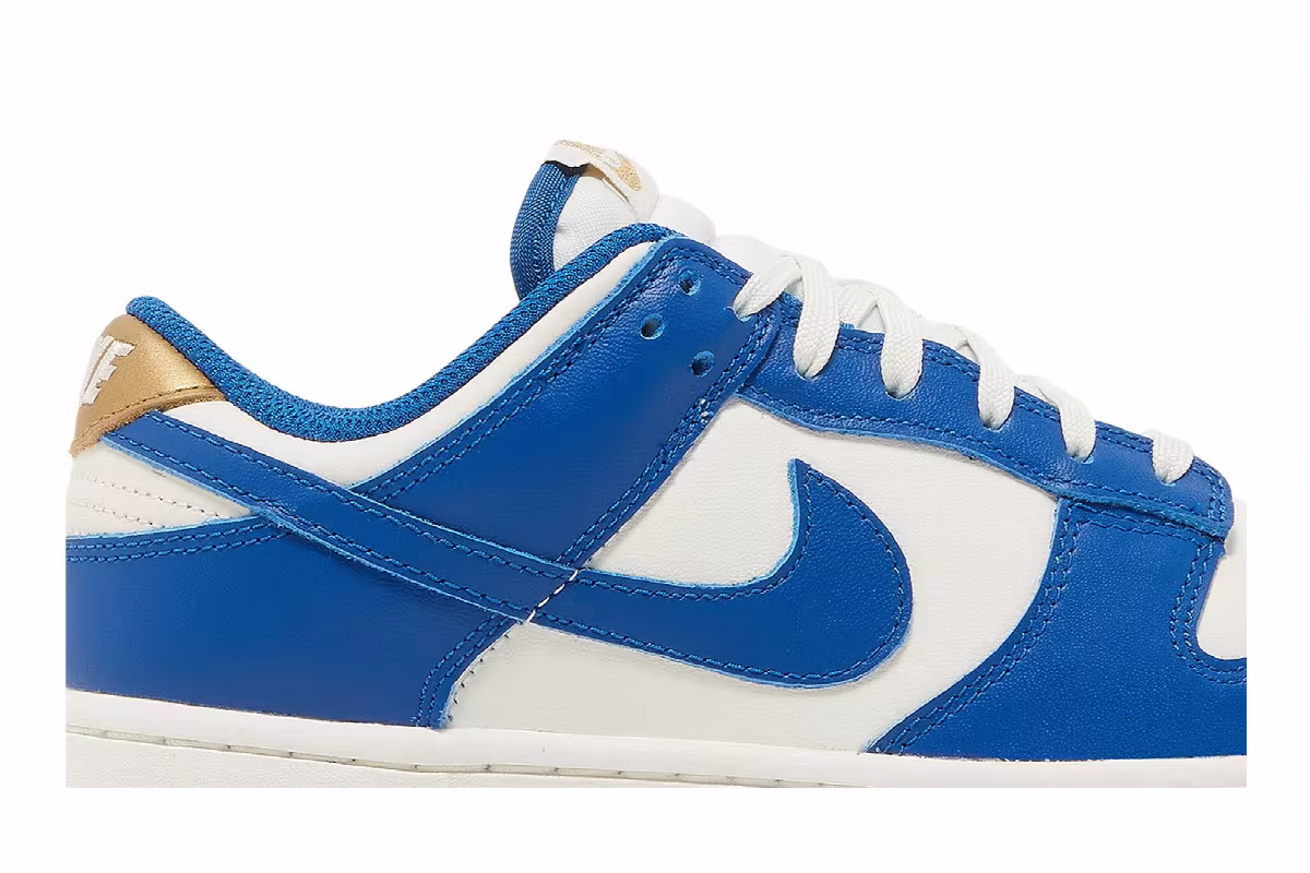 Nike Women's Dunk Low Kansas City Royals, view 3