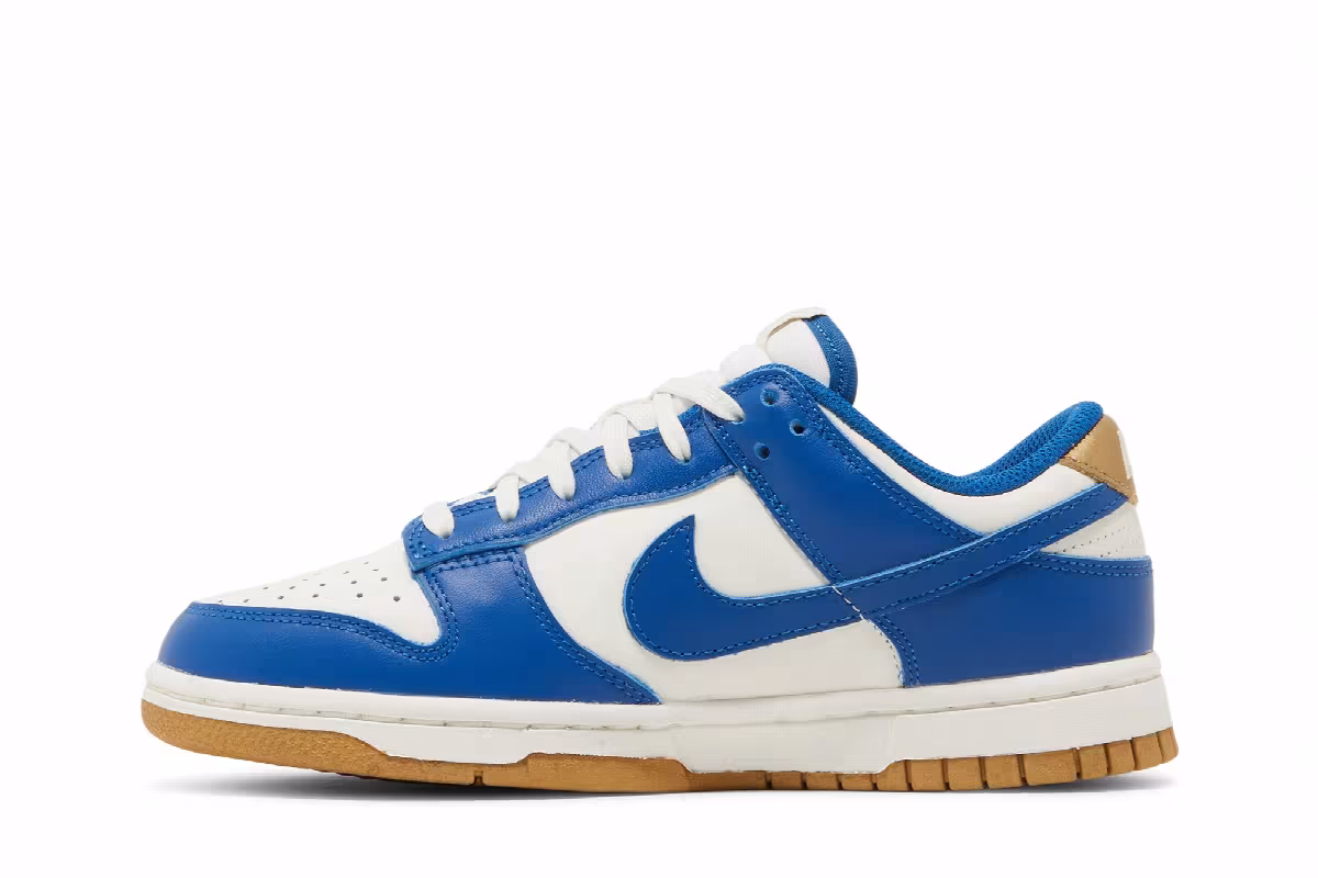 Nike Women's Dunk Low Kansas City Royals, view 4