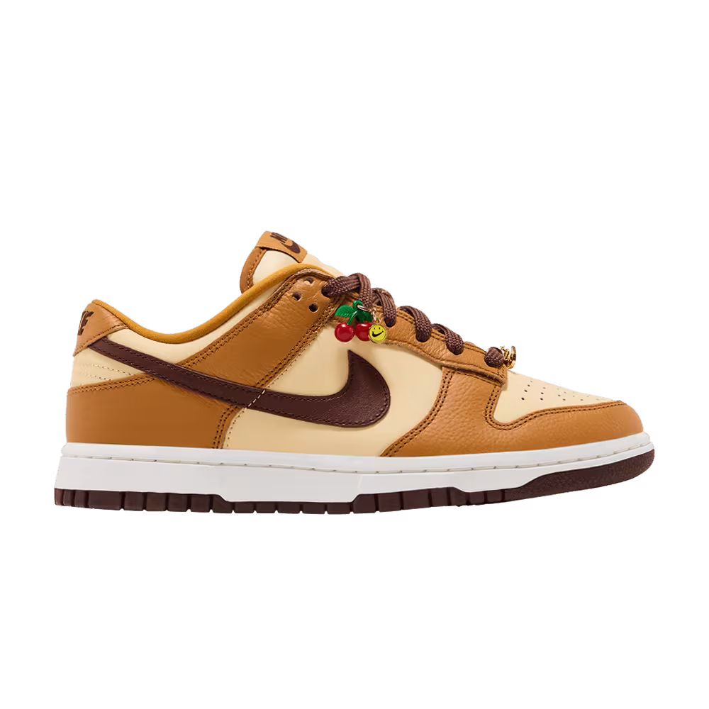 Nike Women's Dunk Low SE Desert Ochre Fauna Brown