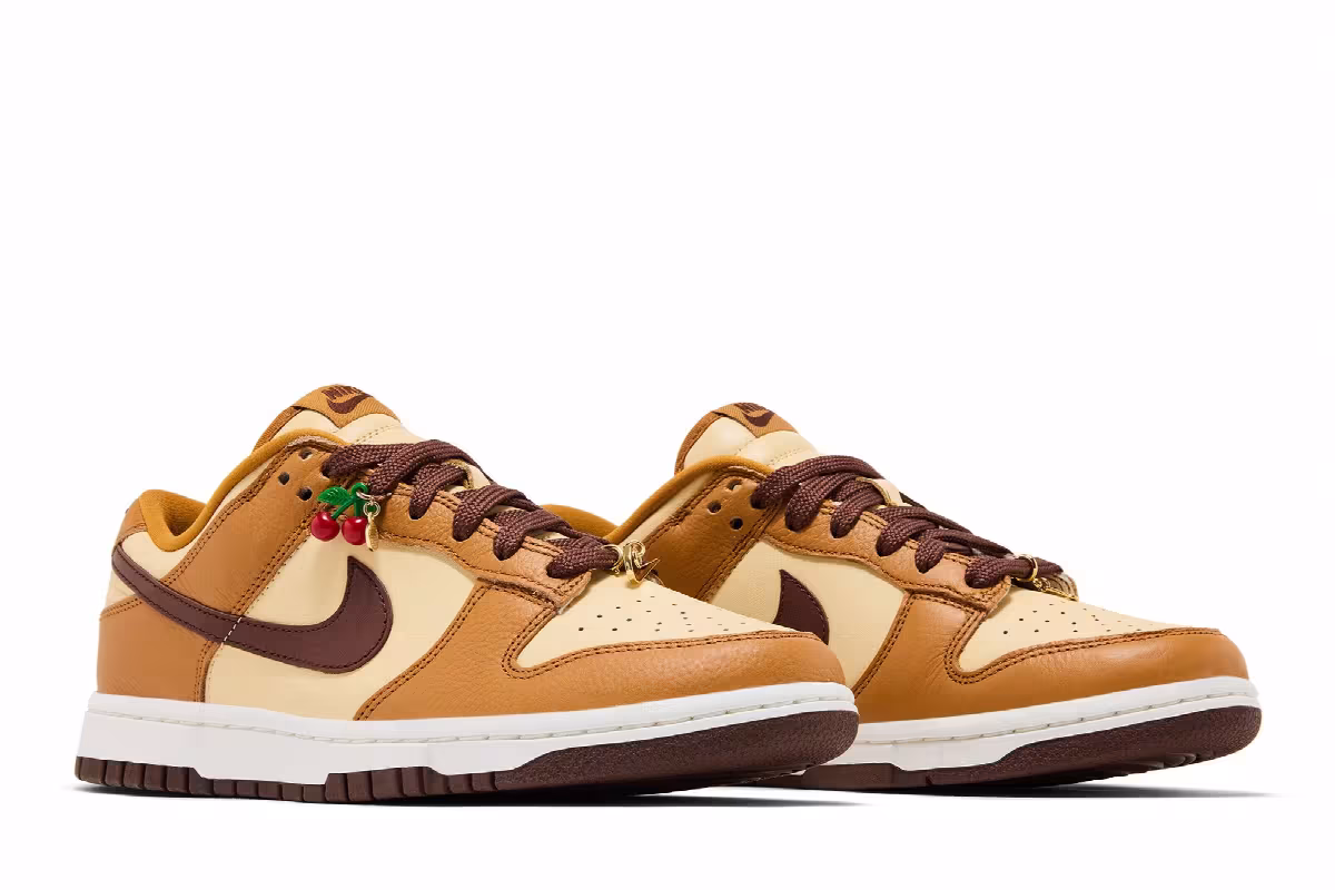 Nike Women's Dunk Low SE Desert Ochre Fauna Brown, view 9