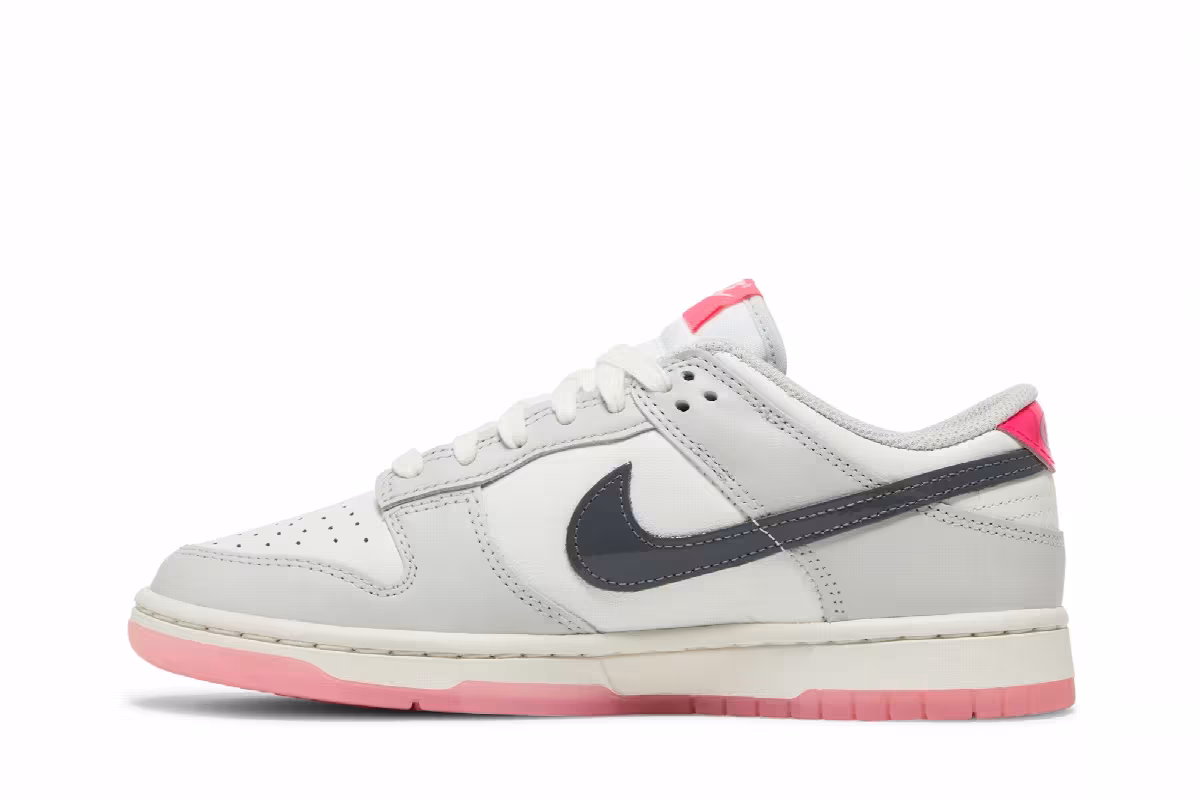 Nike Women's Dunk Low 520 Pack - Pink Foam, view 4
