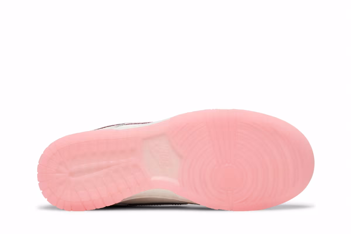 Nike Women's Dunk Low 520 Pack - Pink Foam, view 5