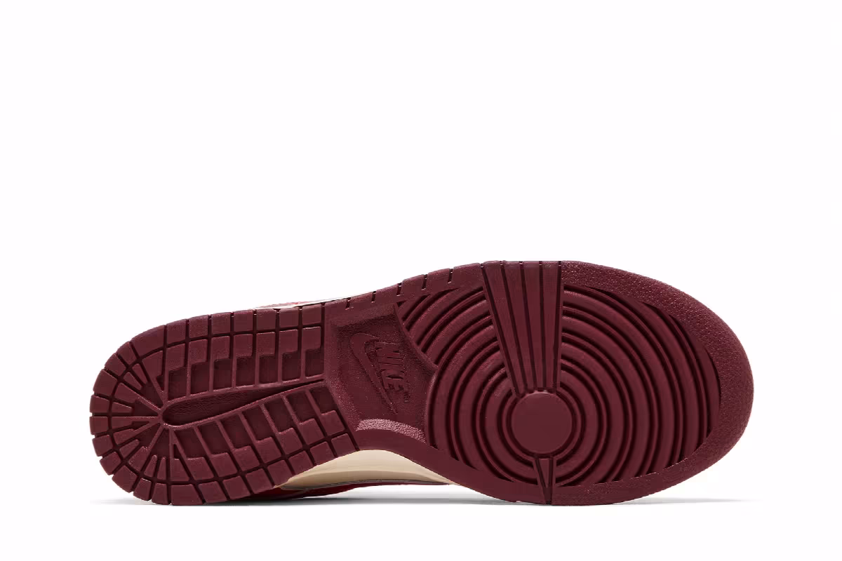 Nike Women's Dunk Low Cosmic Clay, view 5