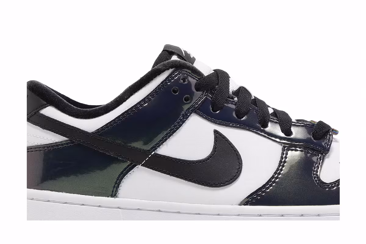 Nike Women's Dunk Low SE Just Do It - Iridescent, view 3