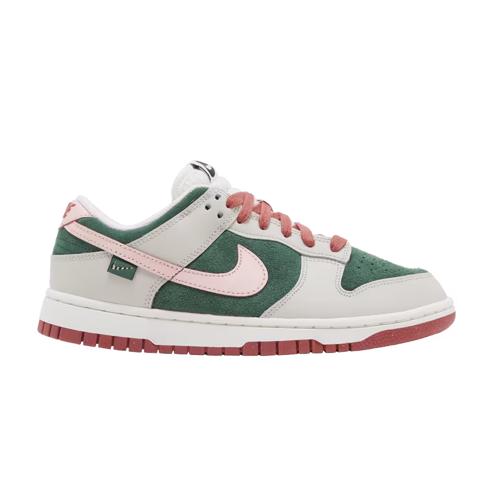 Nike Women's Dunk Low SE All Petals United