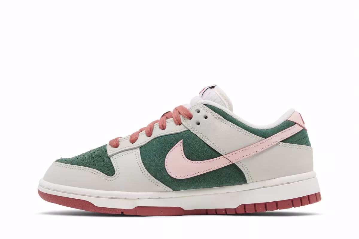 Nike Women's Dunk Low SE All Petals United, view 4