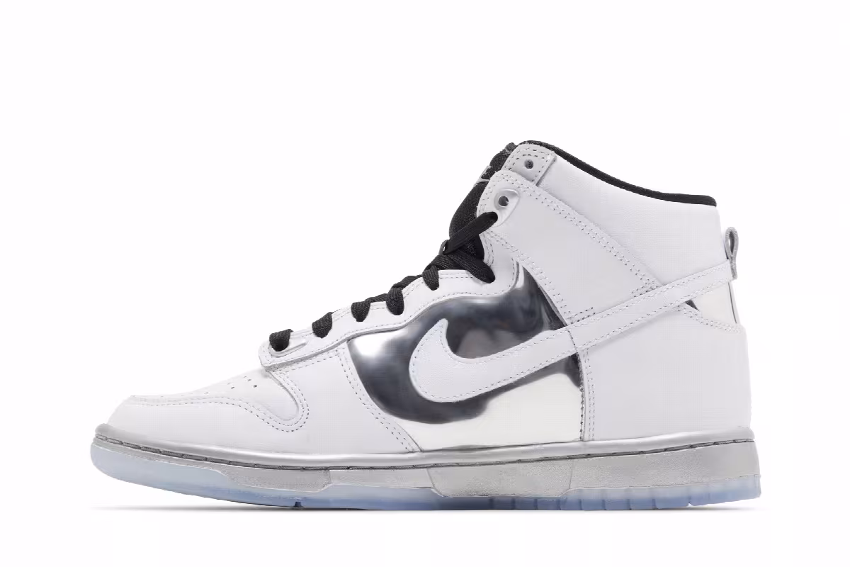 Nike Women's Dunk High Chrome, view 4