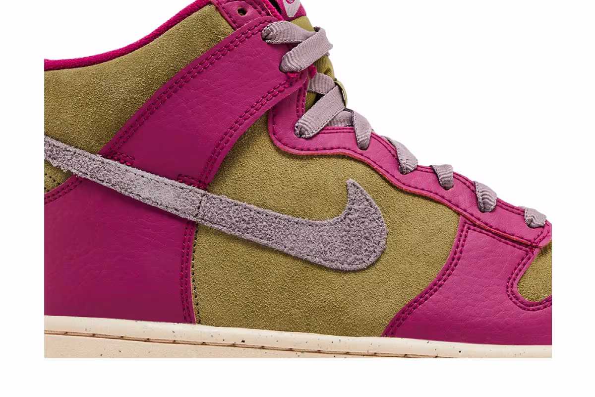 Nike Women's Dunk High Dynamic Berry, view 3