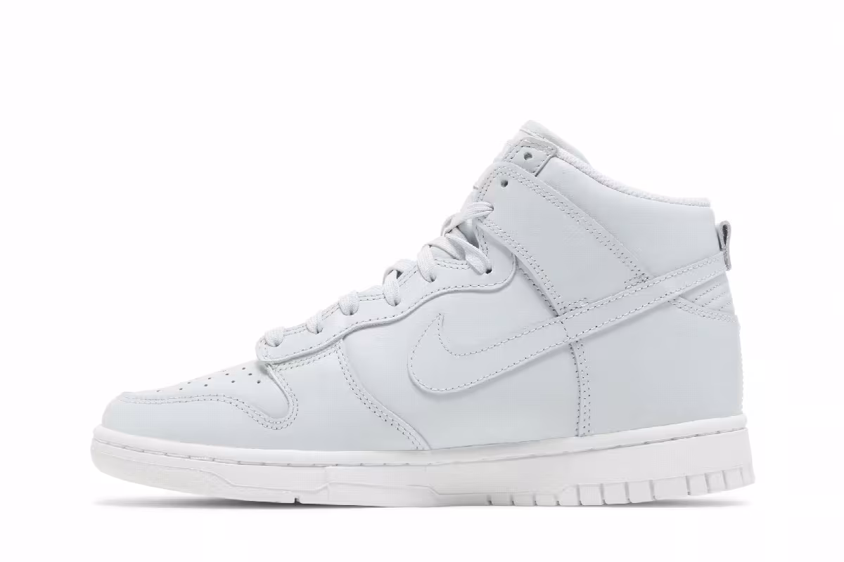 Nike Women's Dunk High SE Dons Pearls, view 4