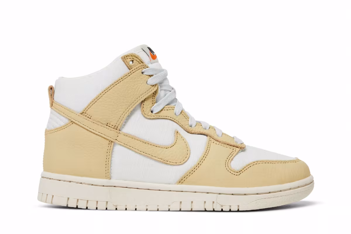 Nike Women's Dunk High LX Certified Fresh - Team Gold, view 2