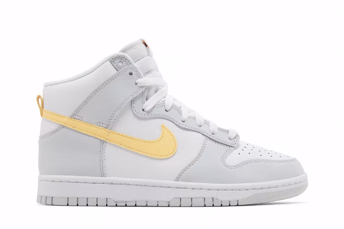 Nike Women's Dunk High Platinum Melon Tint, view 2