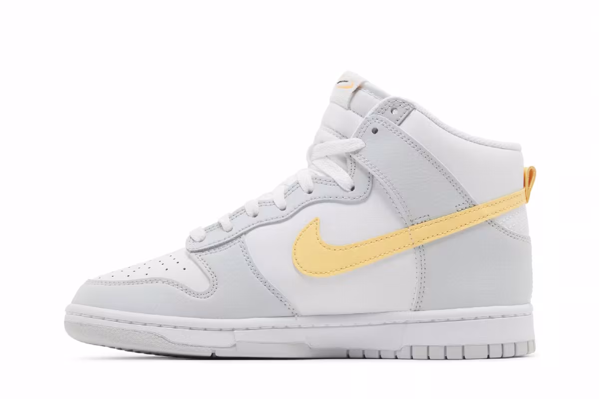 Nike Women's Dunk High Platinum Melon Tint, view 4
