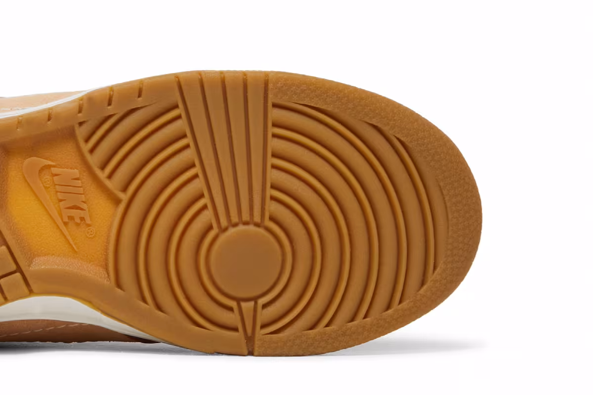 Nike Women's Dunk Low Disrupt 2 Brown Crocodile, view 6