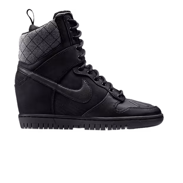 Nike Women's Dunk Sky High SneakerBoot