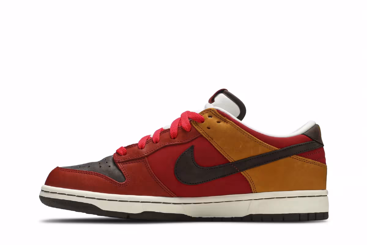 Nike Women's Dunk Low Premium, view 4