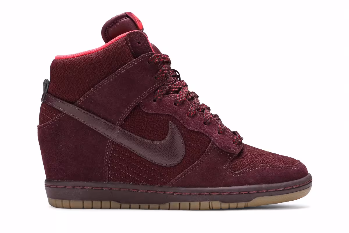 Nike Women's Dunk Sky Hi Mesh, view 2