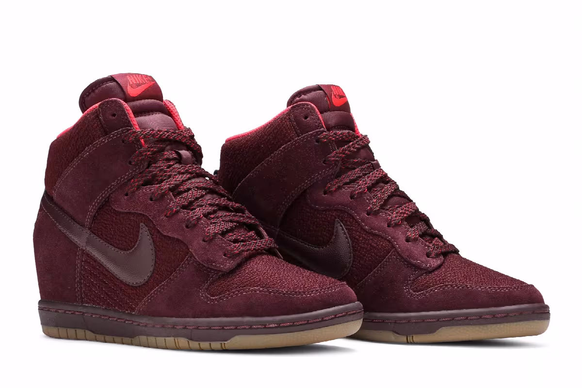Nike Women's Dunk Sky Hi Mesh, view 9